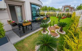 Letstay Marine Homes